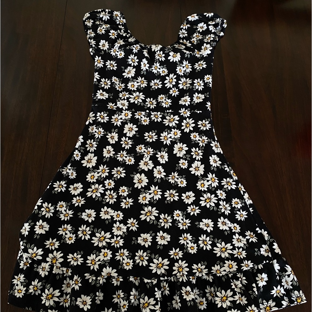 Dress - Picture 2 of 3